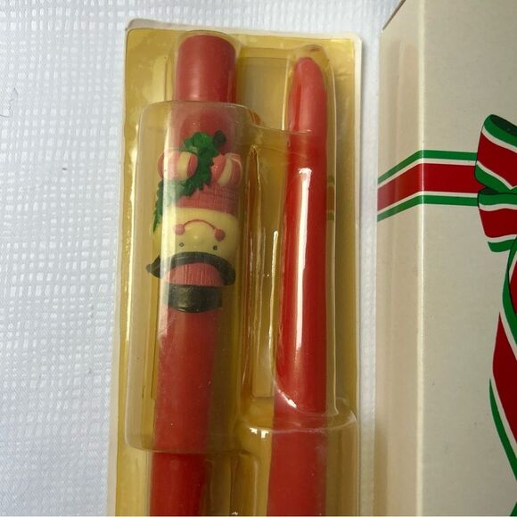 New Vintage Avon Dapper Snowman Two Red BayBerry Fragrance 10" Taper Candles - Picture 3 of 5
